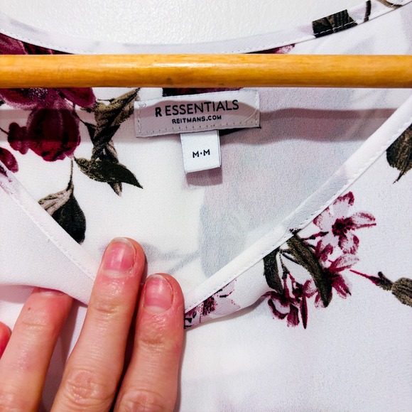 REITMANS White floral flowy blouse | Feminine casual | Medium - Picture 6 of 7